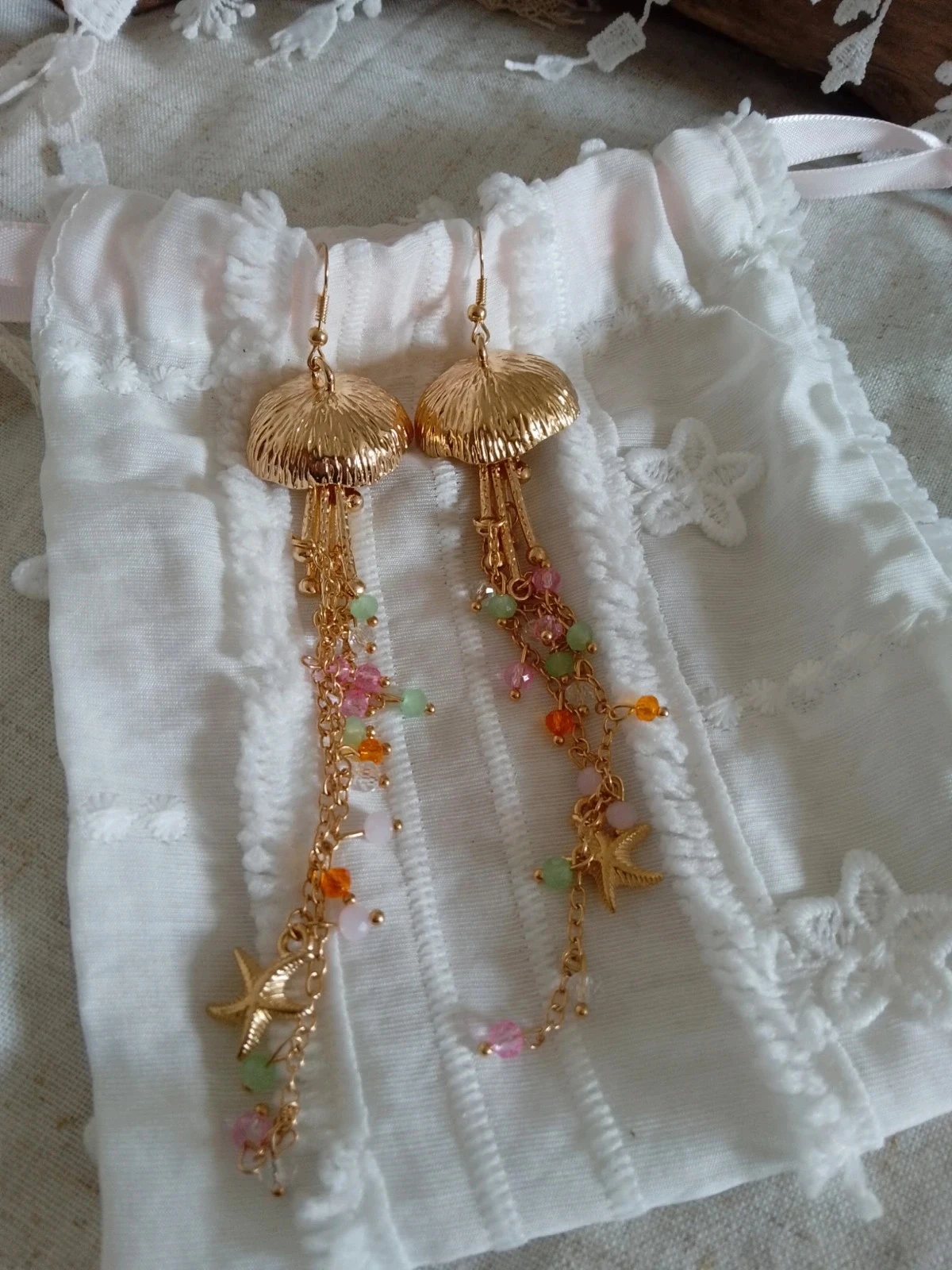 Boucles d'oreilles bohèmes méduses dorées